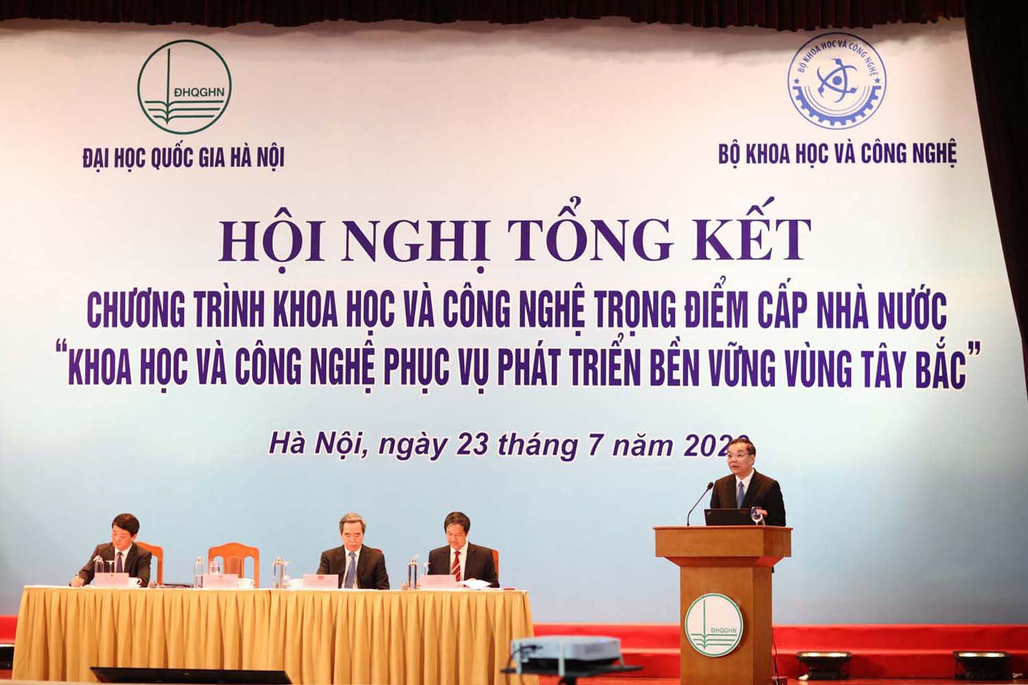 https://www.vnu.edu.vn/upload/2020/07/26433/image/VNU_Hoi%20nghi%20tong%20ket%20CT%20Tay%20Bac_20200723_1%20(6).jpg