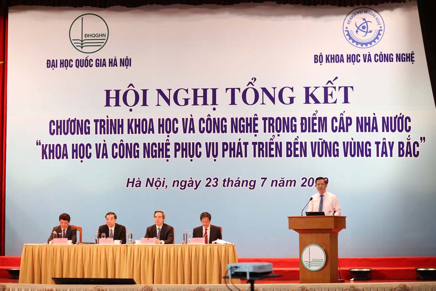 https://www.vnu.edu.vn/upload/2020/07/26433/image/VNU_Hoi%20nghi%20tong%20ket%20CT%20Tay%20Bac_20200723_1%20(7).jpg